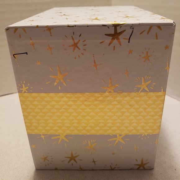 HOLIDAY GIFT BOX - A CHRISTMAS STORY - 5.25" LONG x 3.875" DEEP x 4.5" HIGH - Picture 6 of 16